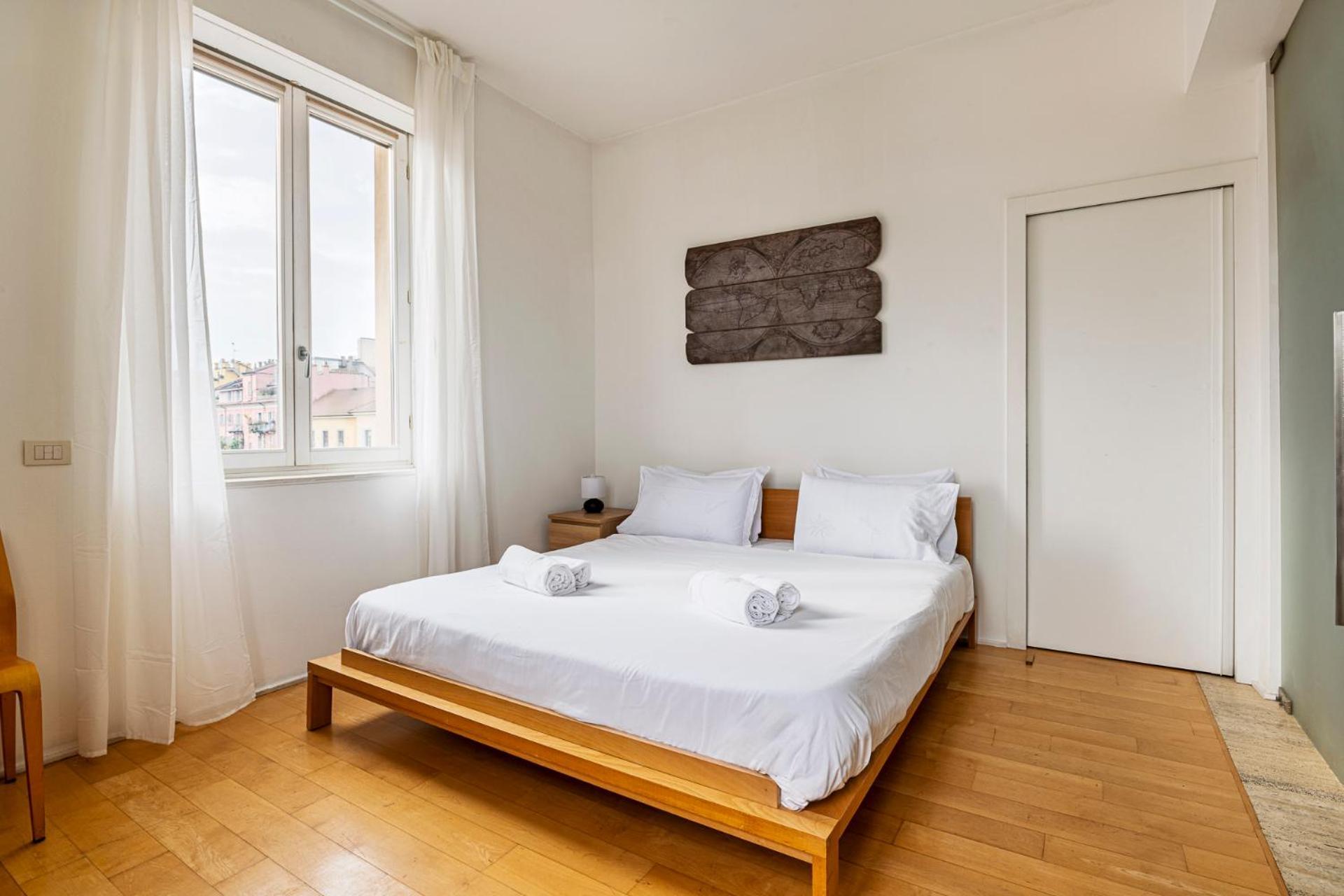 One Bedroom Apartment In Brera Milan Bagian luar foto